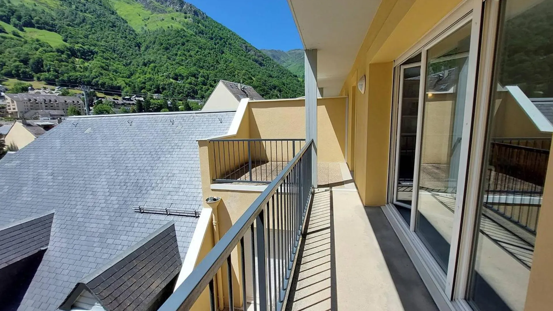 Appartement Lumineux T2 A Cauterets, Balcon, Parking Proche, 4 Pers. - Fr-1-812-42 0*, Cauterets Francja
